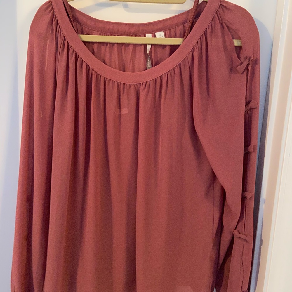 Bow Sleeved Top